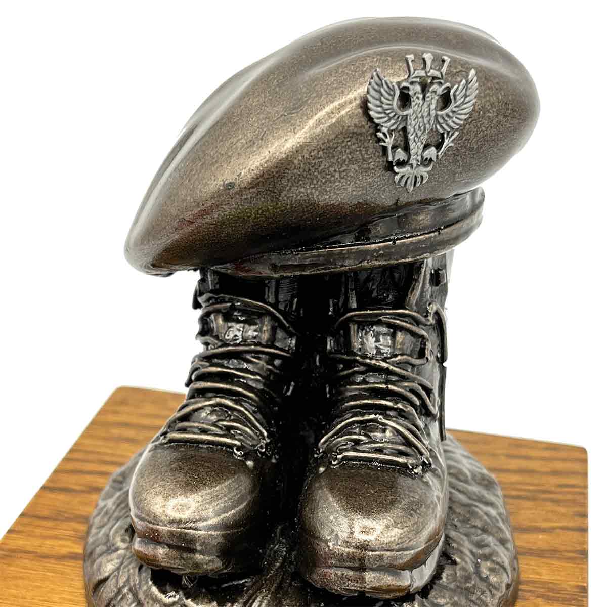 Bronze Resin Beret and Boots Statue on Oak Base | John Bulls with eagle crest, ideal for regimental pride and remembrance.