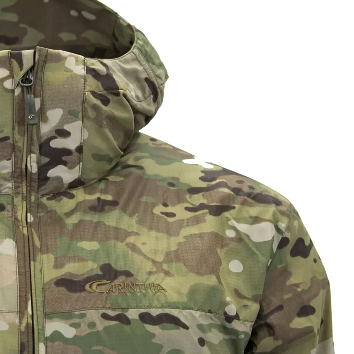 Close-up of Carinthia TLG Jacket G-Loft Multicam, highlighting the embroidered logo and high-quality fabric construction.