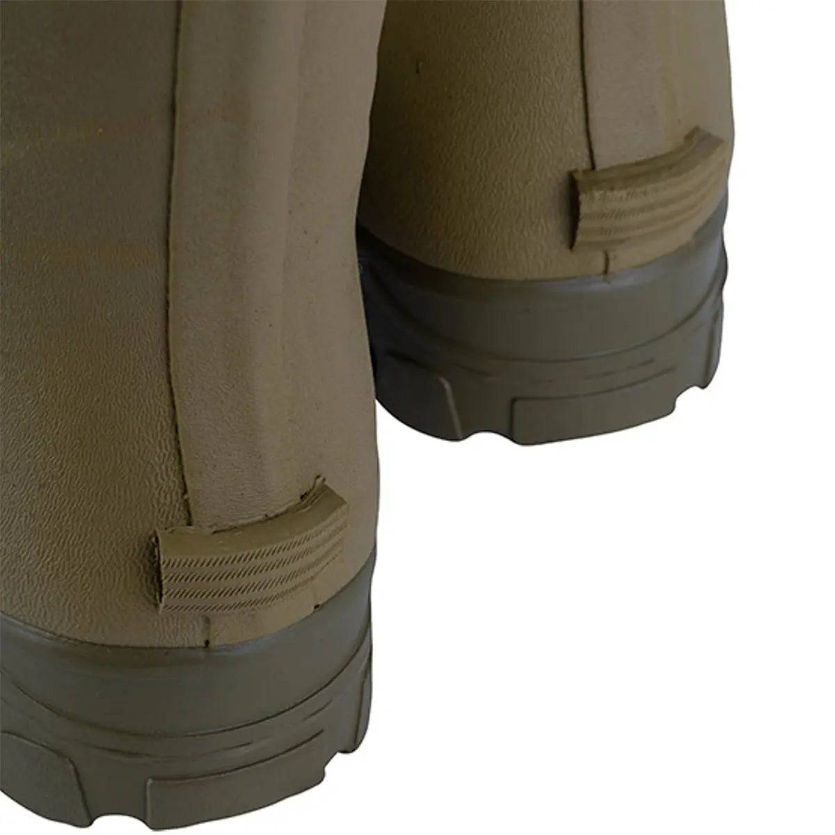 Detailed view of the heel section of Jack Pyke Ashcombe Gusset Wellington Boot, emphasizing reinforced construction for durability and support.