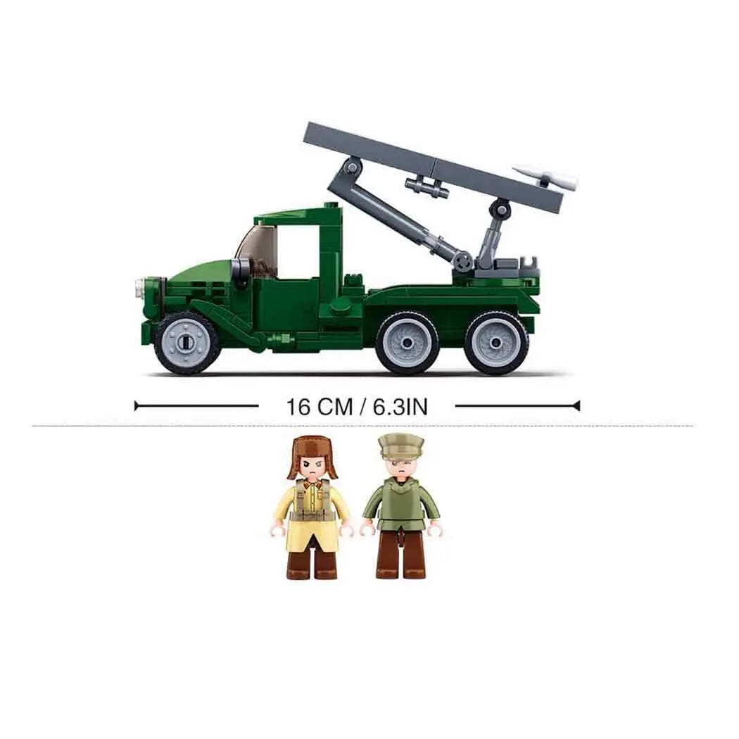 Sluban Russian Rocket Missile Launcher Set dimensions shown with two included mini-figures, perfect for military-themed construction toy collections.