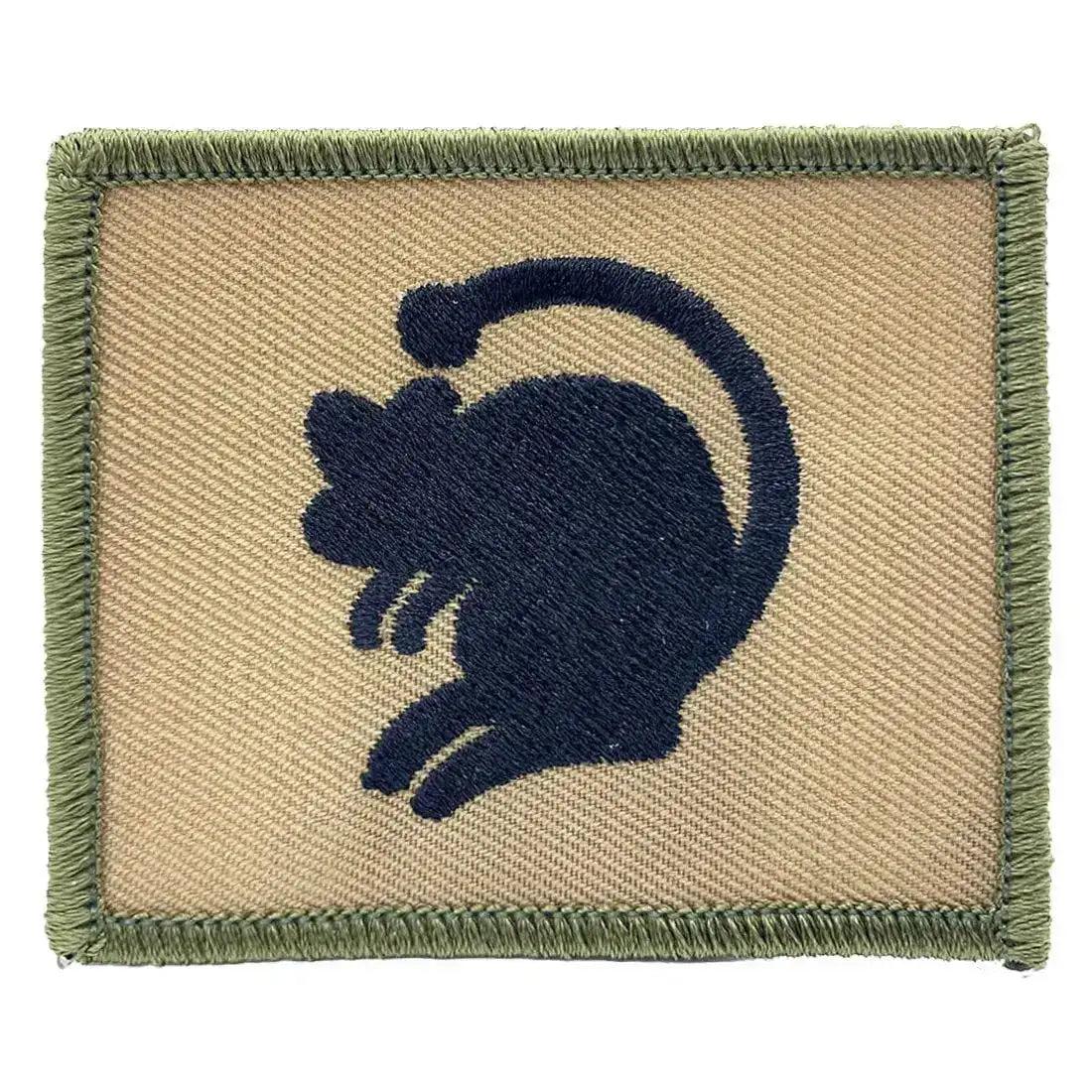 Single 4th Armoured Brigade Hook and Loop TRF patch with a black rat emblem on a sand-colored fabric, bordered with green stitching. 1 Flash from  John Bull Clothing 