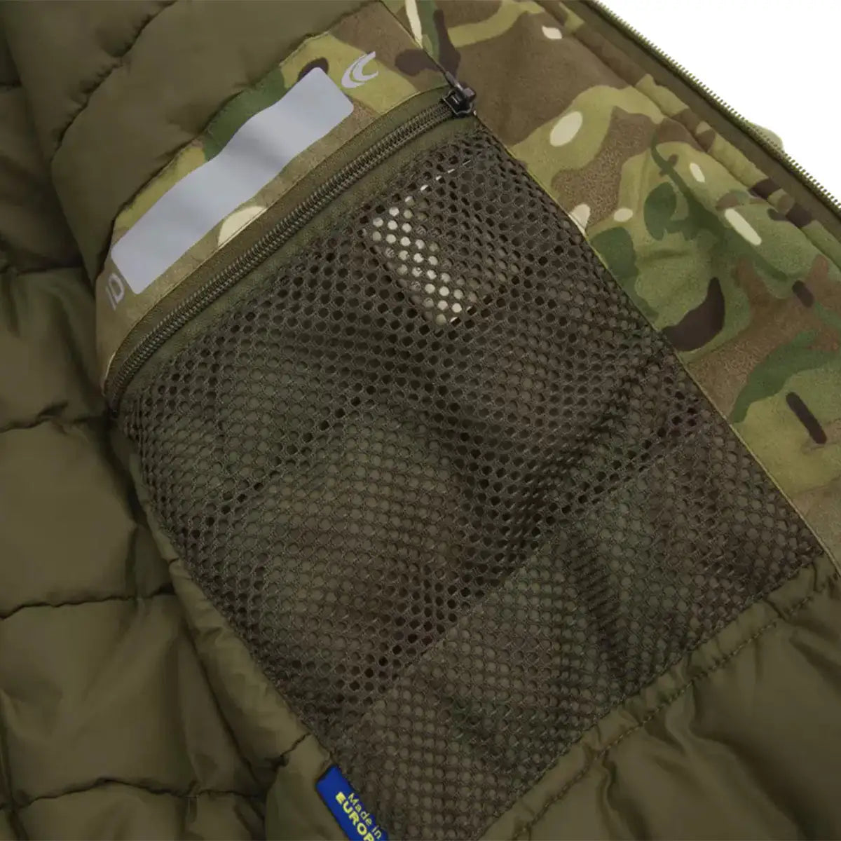 Inner mesh pocket of Carinthia MIG 4.0 Jacket G-Loft Multicam, providing secure storage for essentials during tactical operations.  from  John Bull Clothing 