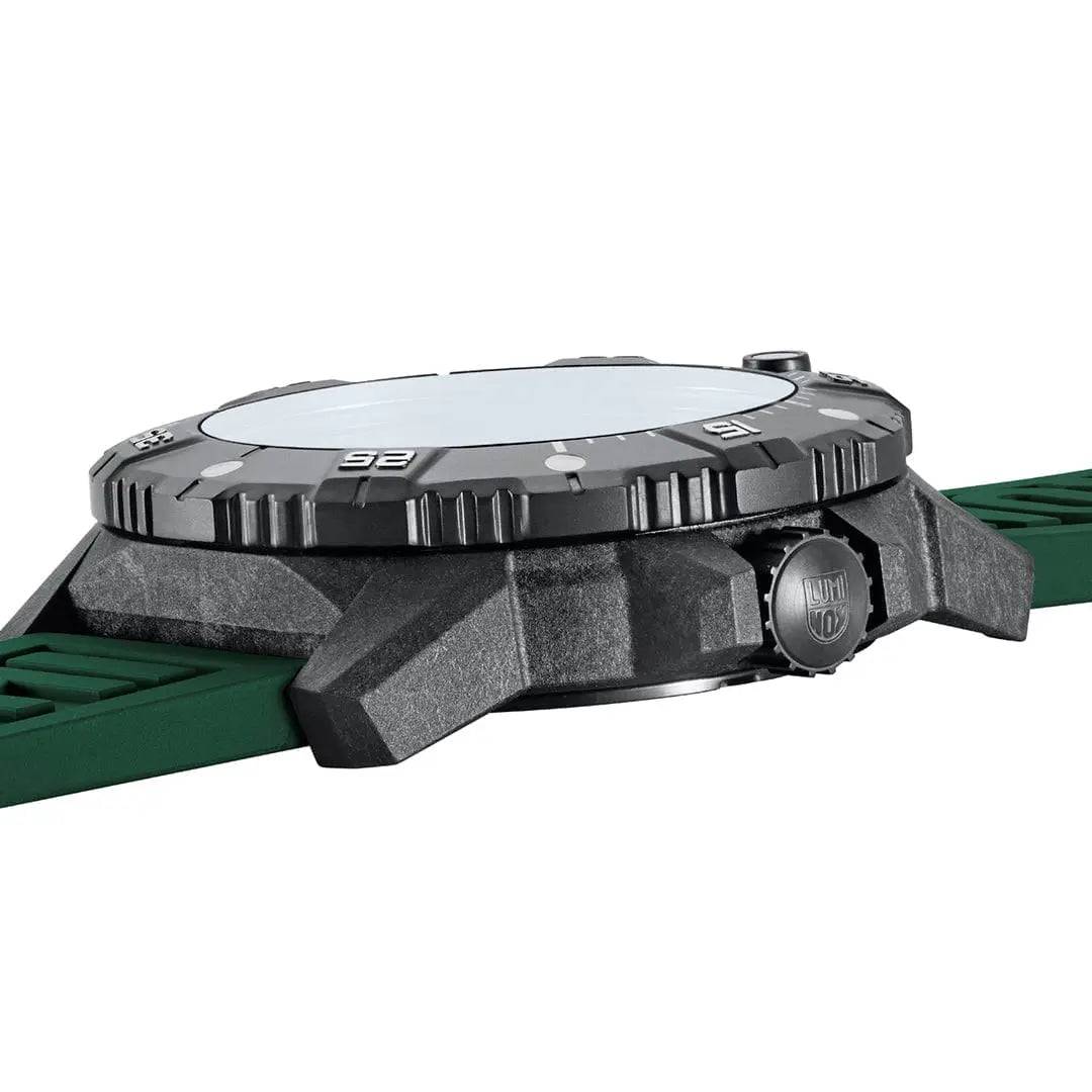Side profile of the Luminox Master Carbon Seal Automatic 3860 Series Diver's Watch, displaying its durable carbon case and rotating bezel.