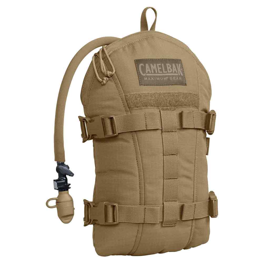 Camelbak Armorbak 3L Mil Spec Crux Short Hydration Pack in coyote brown, featuring durable 500D Cordura material and a secure MOLLE attachment system.