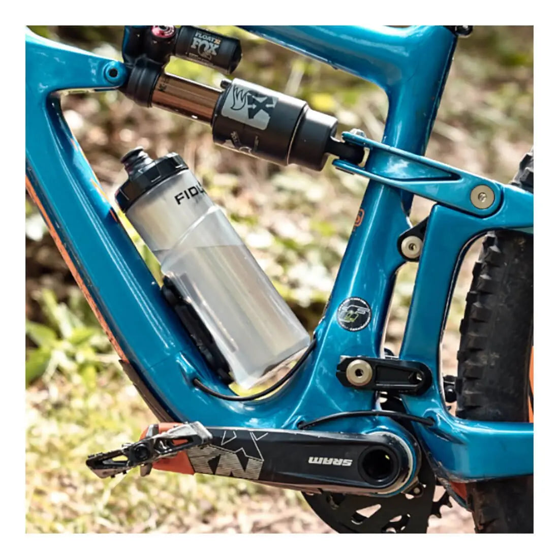 Peaty's Fidlock Lockin Magnetic Bike Water Bottle & Mount, Crown/Clear, 600  ml/ 20 oz.